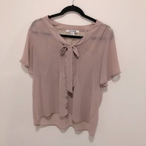 🛍3/$45 Blush front tie Blouse w. Back Lace Detail